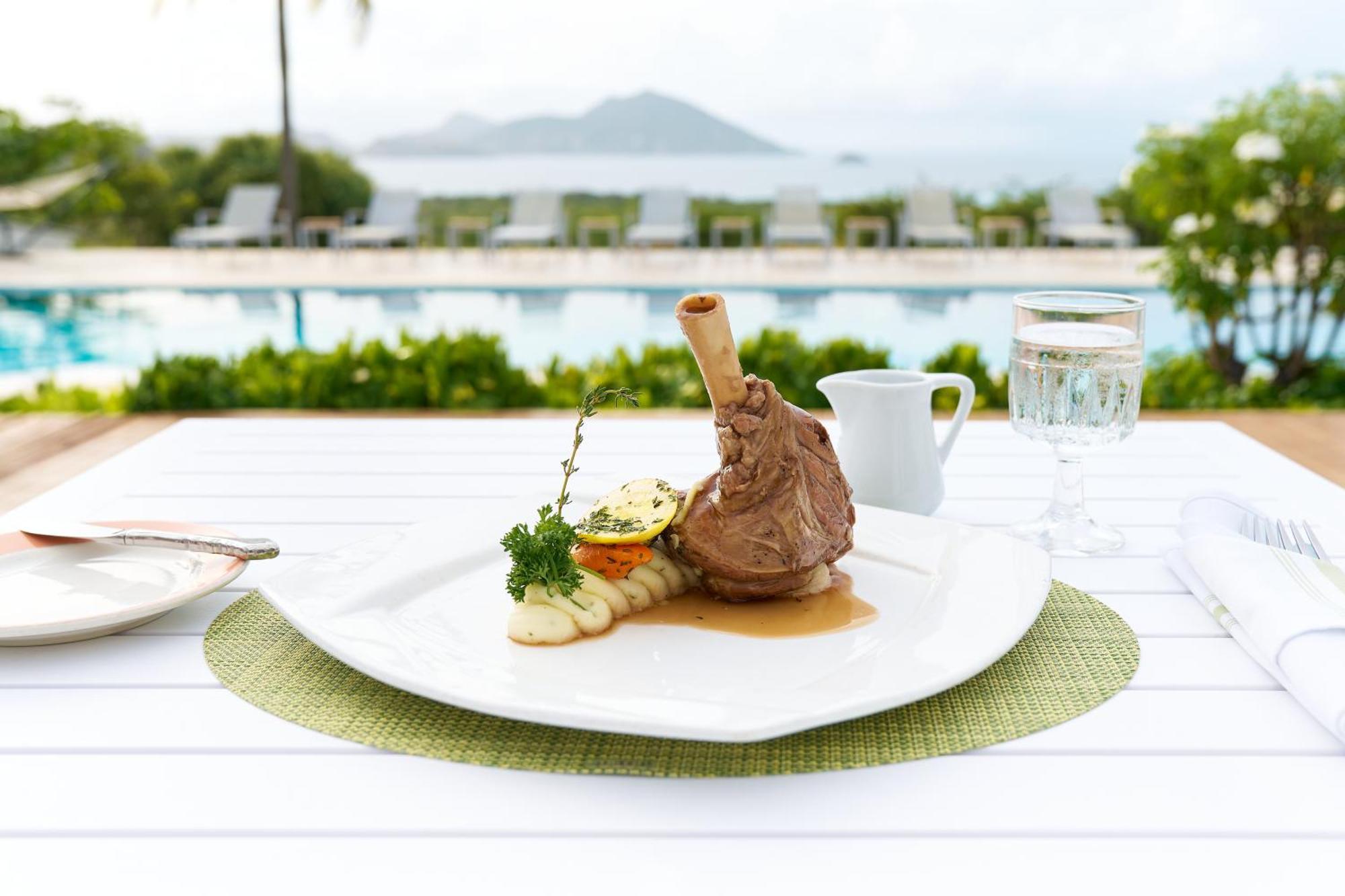 Mount Nevis Hotel Екстер'єр фото