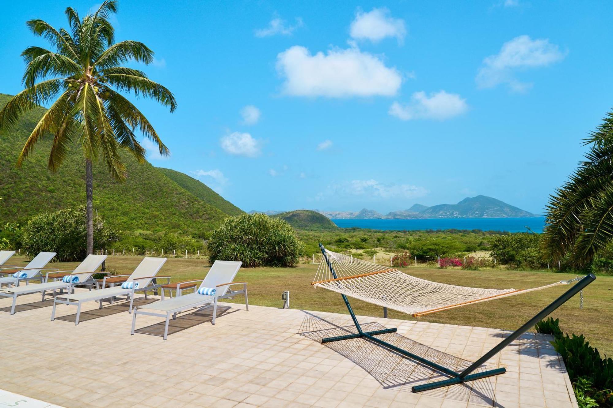 Mount Nevis Hotel Екстер'єр фото