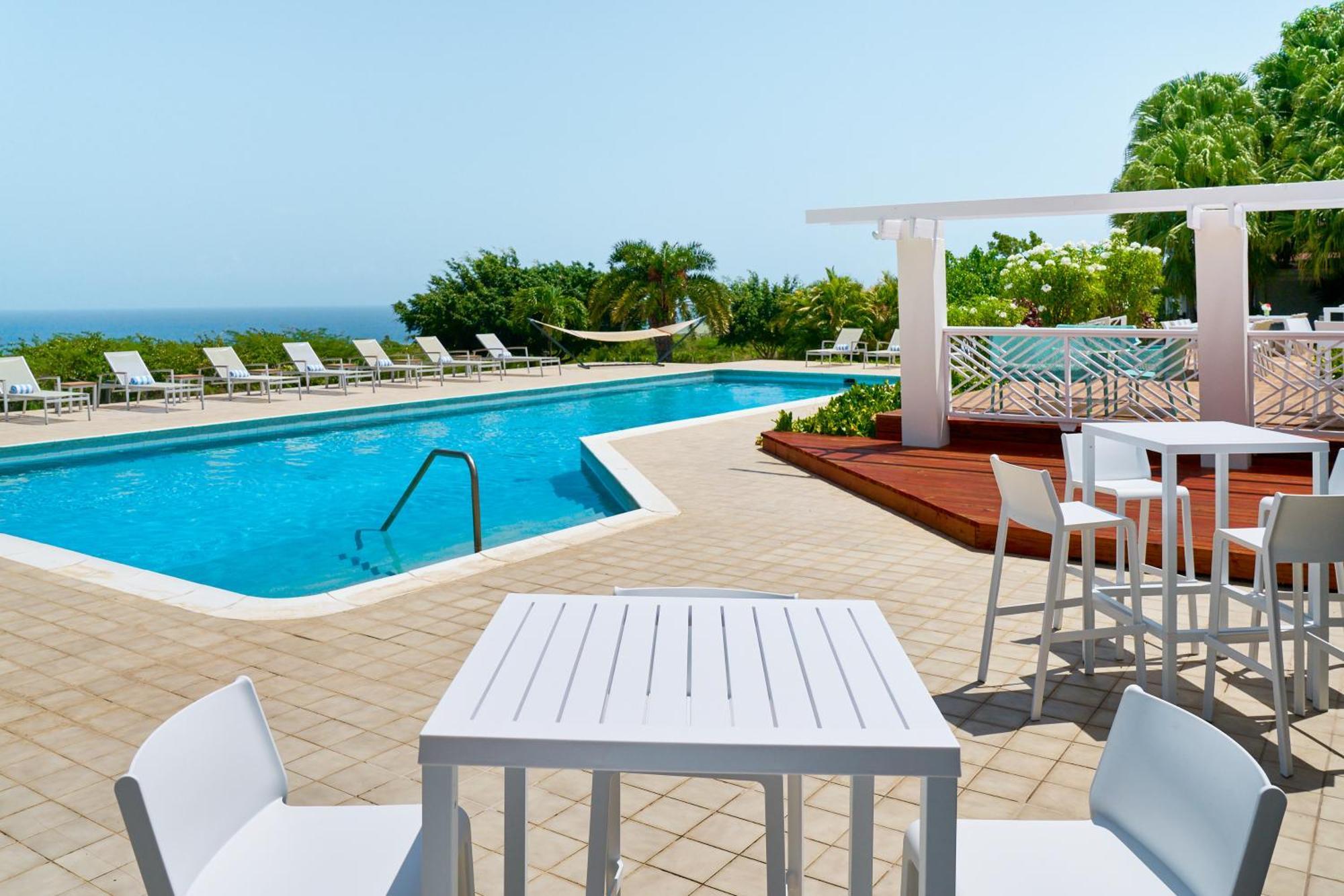 Mount Nevis Hotel Екстер'єр фото